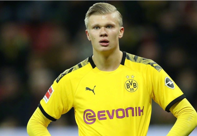 欧冠大神：鹏哥解球10连红 琛茹、小盼哥24中22（欧冠高手：鹏哥解球豪取10连红，琛茹与小盼哥24单命中22）