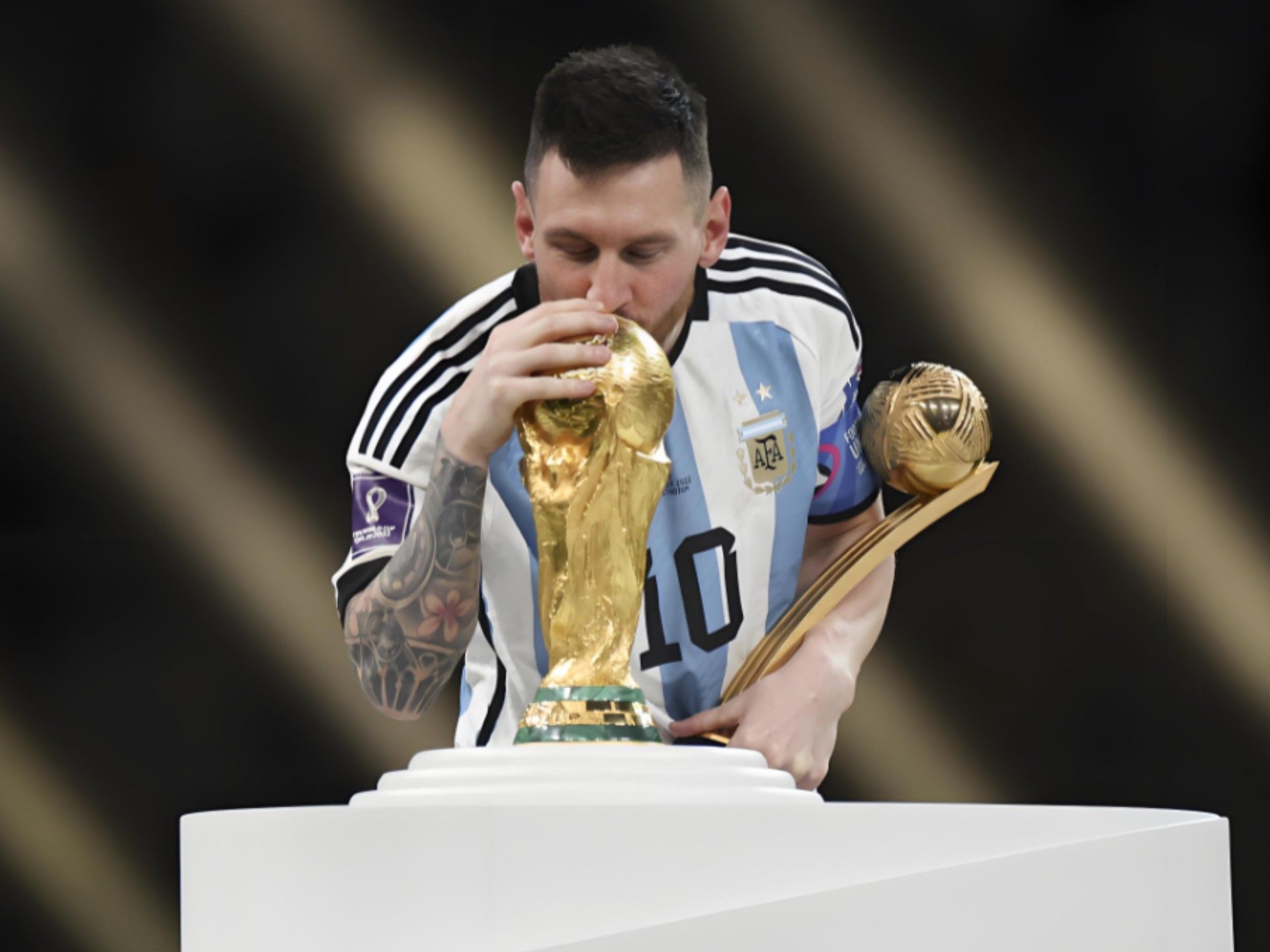 贝拉尔迪：我受伤前曾和球衣是间条衫的一家意甲豪门达成协议（贝拉尔迪：受伤前已与身穿条纹战袍的意甲豪门达成协议）