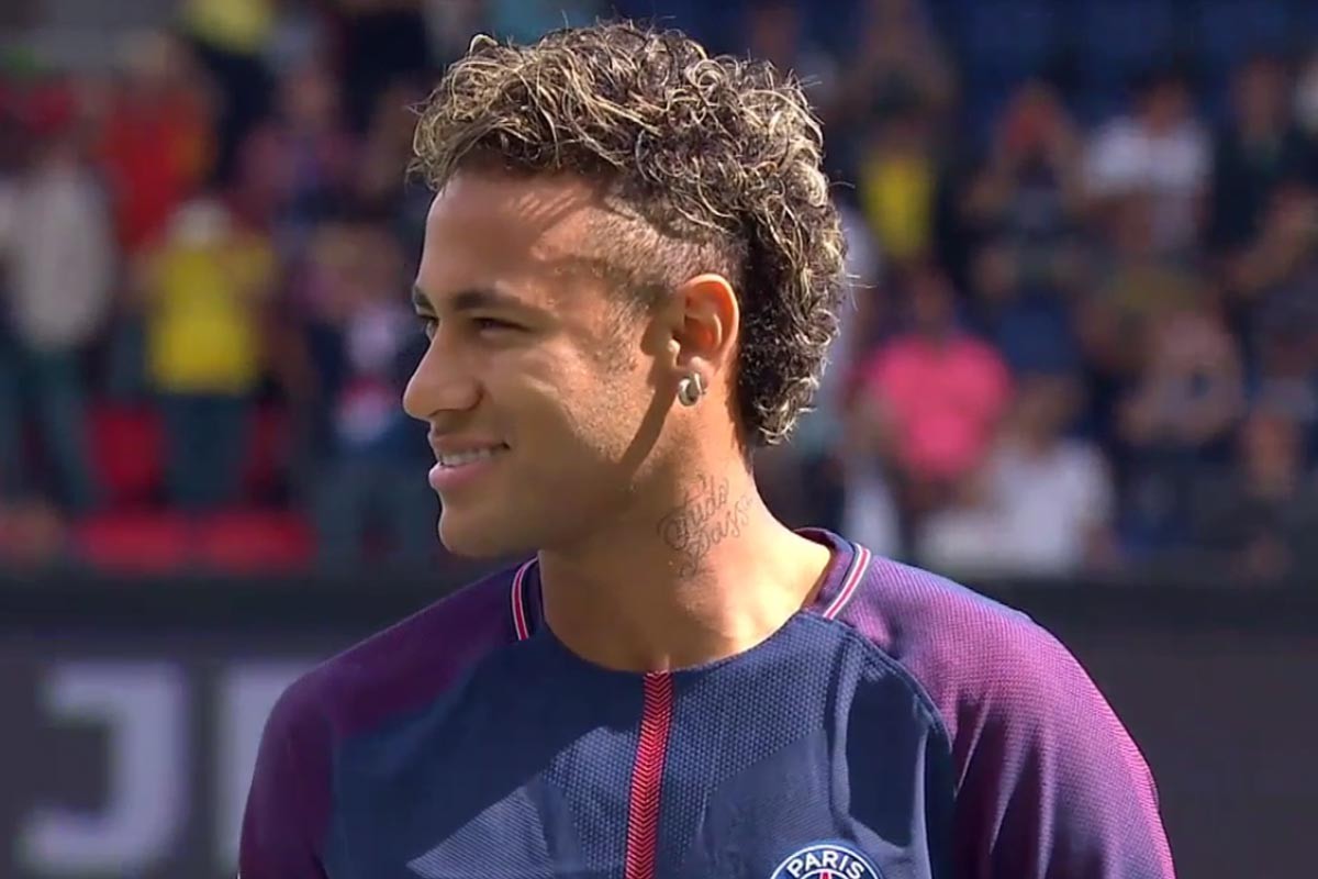 亲兄弟明算账,谁打得好谁上（兄弟归兄弟，账要算清，凭实力上场）